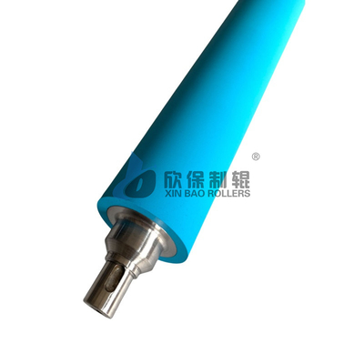 Permukaan yang halus dari karet roller cetak, seimbang dan tahan aus poros inti ROLAND 700